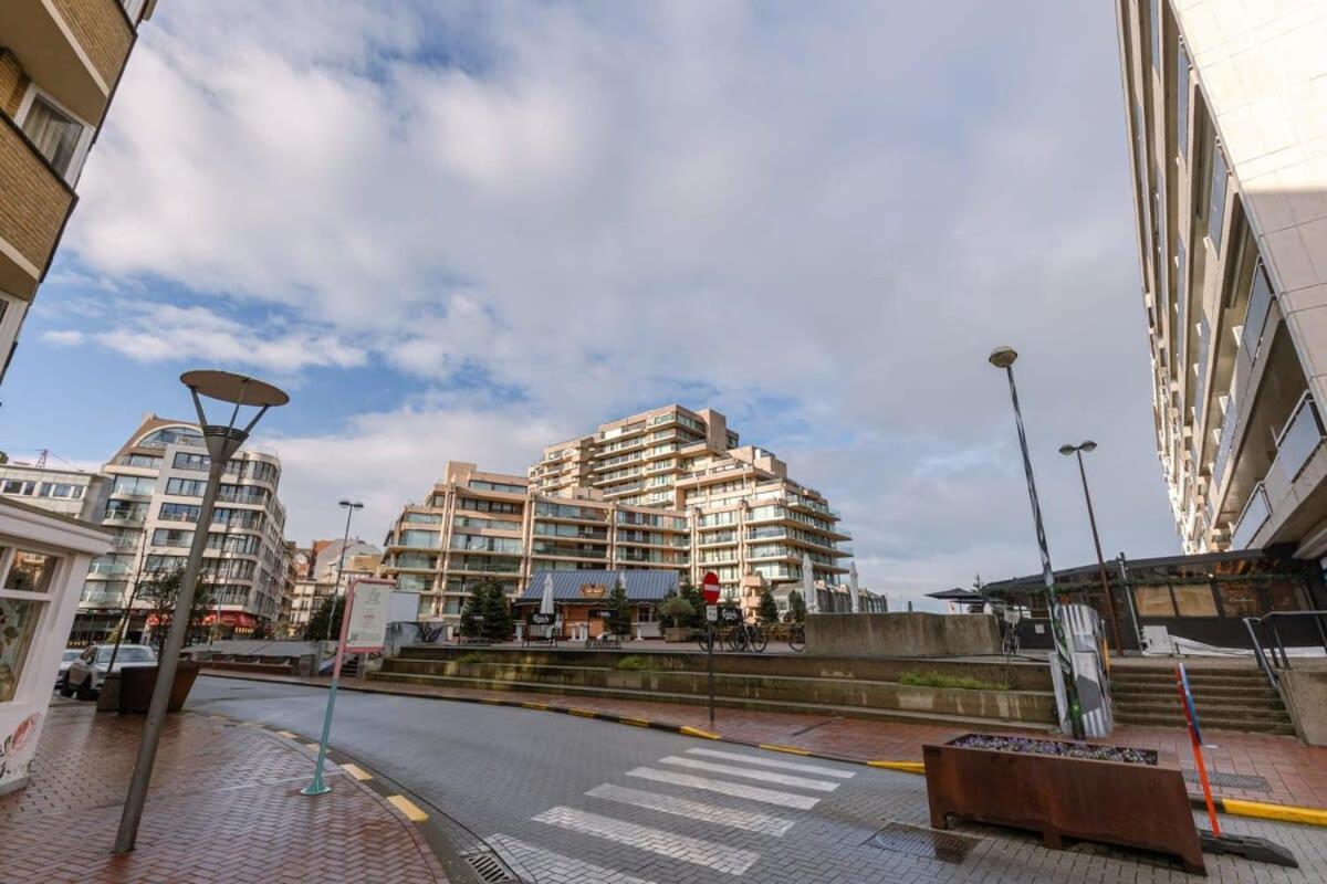 Stunning And Modern Apartment With Sunny Balcony Knokke-Heist Exterior photo